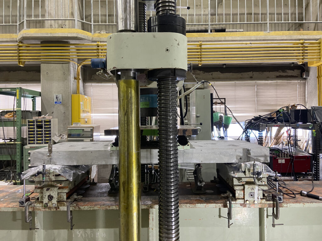 曲げ強度試験結果が出ました